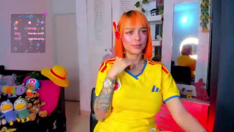 hello  Im Danni online show from June 2026 12:07:02 PM