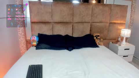 hello  Im Danni online show from June 2026 12:22:01 PM
