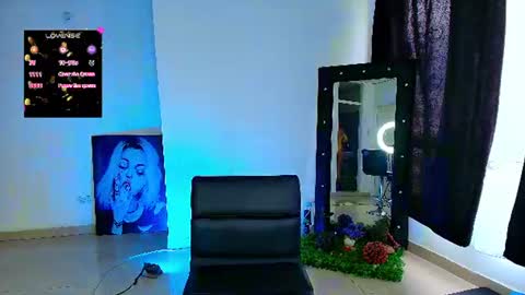 hello  Im Danni online show from July 2026 12:09:01 PM