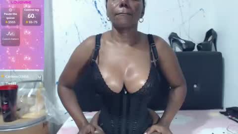 Paola online show from April 2026 08:57:02 PM