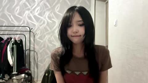 Snapshot of kanishabroadstone chatting on May 2026 02:45:01 PM Lily online show from May 2026 02:45:01 PM