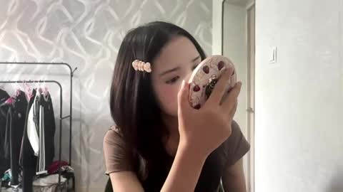 Snapshot of kanishabroadstone chatting on May 2026 09:06:01 AM Lily online show from May 2026 09:06:01 AM