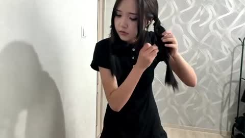 Lily online show from June 2026 09:21:02 AM