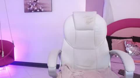 kaoryy_1 online show from June 2026 11:23:01 AM