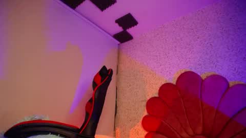 kaoz_33 online show from May 2026 07:56:02 PM