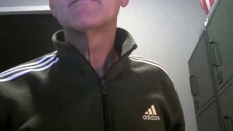 Robbie online show from November 2025 05:40:01 AM