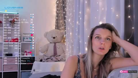 Julia online show from February 2025 12:09:01 AM