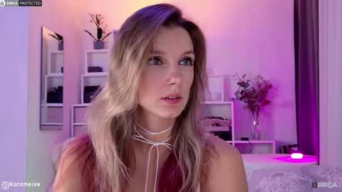 Julia online show from October 2025 11:12:02 PM