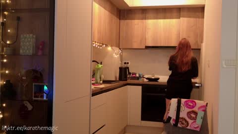 Snapshot of karathemagic chatting on January 2025 09:55:01 AM I am here around 5am GMT karathemagic online show from January 2025 09:55:01 AM