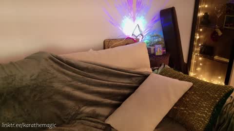 Snapshot of karathemagic chatting on February 2025 04:04:01 AM I am here around 5am GMT karathemagic online show from February 2025 04:04:01 AM