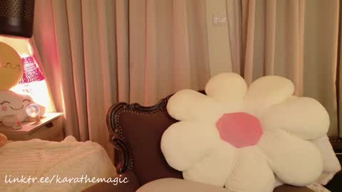 Snapshot of karathemagic chatting on March 2026 04:42:01 PM I am here around 5am GMT karathemagic online show from March 2026 04:42:01 PM