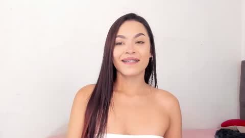karely_laurent online show from July 2026 08:57:02 PM