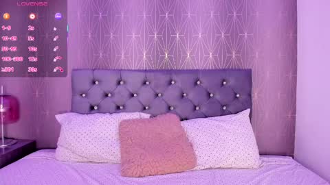 karen_roxe online show from April 2026 08:33:01 PM