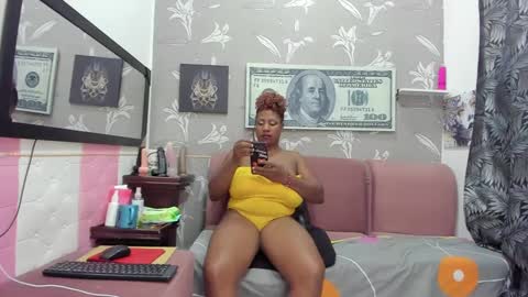 Snapshot of karenbis chatting on January 2025 11:43:02 PM Karen online show from January 2025 11:43:02 PM