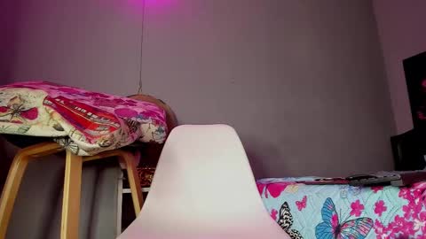 Karen online show from February 2025 05:48:02 AM