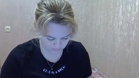 karennelsonx online show from January 2025 07:37:01 PM