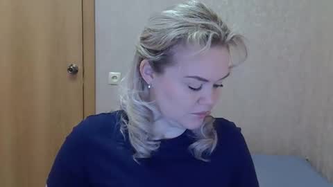 karennelsonx online show from February 2026 07:35:01 AM