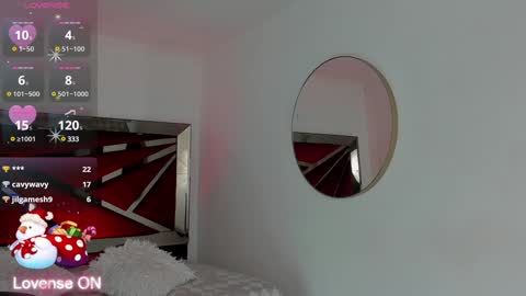 Snapshot of karenpautt chatting on December 2024 06:05:01 PM Karen online show from December 2024 06:05:01 PM