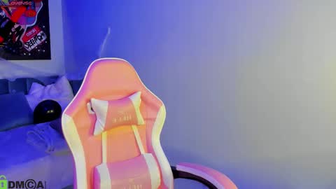 Snapshot of karina_broks chatting on November 2025 08:39:02 AM karina_broks online show from November 2025 08:39:02 AM