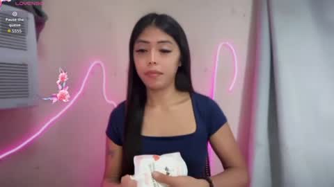Snapshot of karina_fuckdoll chatting on July 2026 01:08:01 AM I AM BELLE online show from July 2026 01:08:01 AM