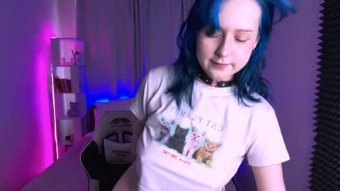 Karina online show from April 2026 10:42:02 AM