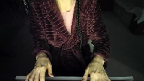 KarinaSweeety online show from November 2025 05:18:02 AM