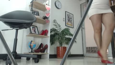 Karin online show from January 2025 03:46:02 PM