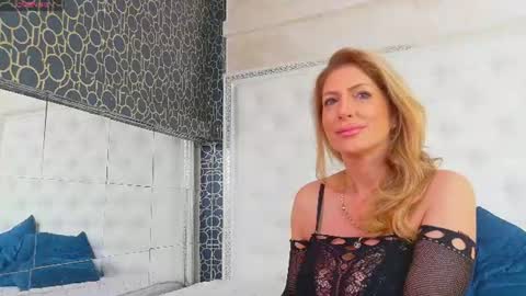 KARISSIA online show from June 2026 04:10:01 AM