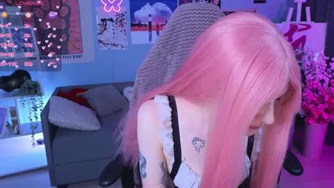 Snapshot of karkadeshk chatting on April 2026 03:54:01 PM karkadeshk online show from April 2026 03:54:01 PM