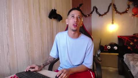 KARLA Y KALVIN online show from October 2025 02:52:01 AM