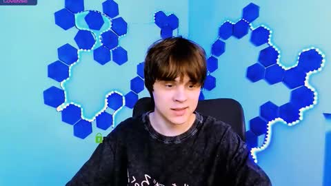 Snapshot of karl_mans chatting on December 2025 09:40:01 AM Karl online show from December 2025 09:40:01 AM