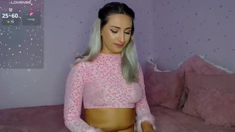 Andreea Fun it s my name online show from November 2025 03:05:01 PM