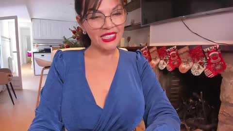 Carla Connor online show from December 2024 02:22:01 PM
