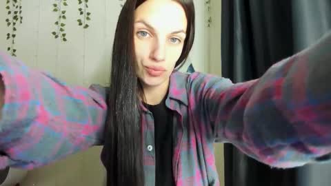 Snapshot of karla_lim chatting on October 2025 11:07:02 AM karla_lim online show from October 2025 11:07:02 AM