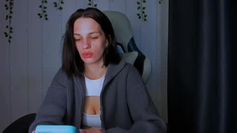 karla_lim online show from May 2026 07:14:02 AM