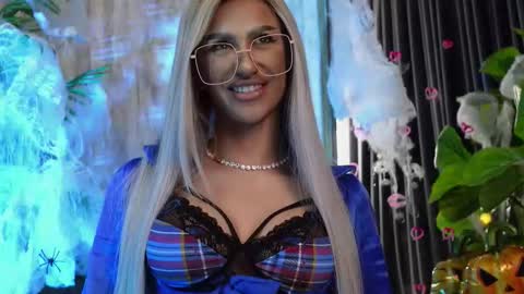 Snapshot of karlabart chatting on October 2025 07:30:02 PM KarlaBart online show from October 2025 07:30:02 PM