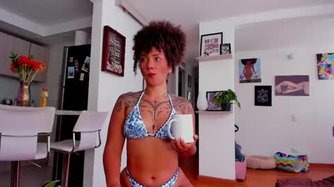 Karlye online show from March 2026 04:33:01 PM