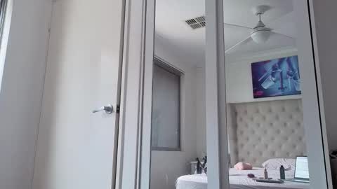 Snapshot of karmarosexx chatting on October 2025 06:10:02 AM KarmaRosexx online show from October 2025 06:10:02 AM