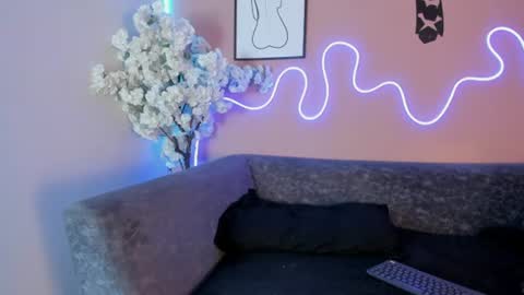 karo_linee online show from July 2026 12:36:02 PM