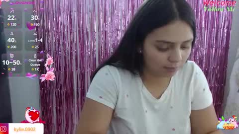 Snapshot of karol_09 chatting on January 2025 02:37:02 AM karol 09 online show from January 2025 02:37:02 AM