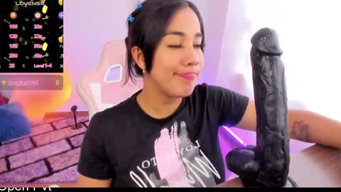 Snapshot of karol_ivonne chatting on December 2024 07:45:01 PM karol online show from December 2024 07:45:01 PM