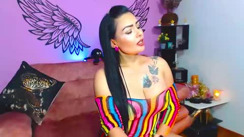Karol Kenedy online show from February 2025 06:00:01 AM