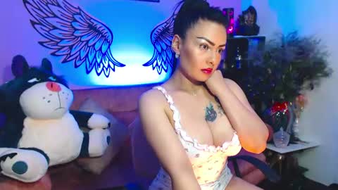 Karol Kenedy online show from July 2026 07:33:01 AM