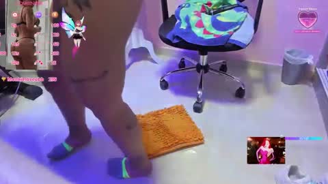 Snapshot of karol_milf__ chatting on September 2025 12:48:02 AM kAROL MILF online show from September 2025 12:48:02 AM