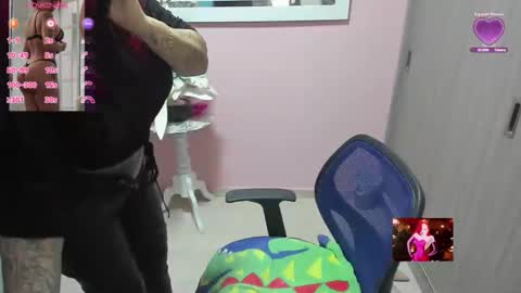 Snapshot of karol_milf__ chatting on February 2026 01:04:02 AM kAROL MILF online show from February 2026 01:04:02 AM