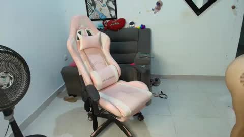    online show from February 2025 01:09:01 AM