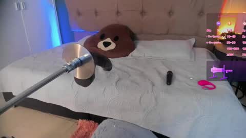 KAROL  online show from May 2026 12:40:02 AM