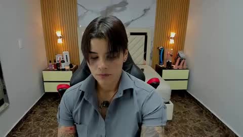 Karol and Luna online show from November 2025 07:18:02 PM