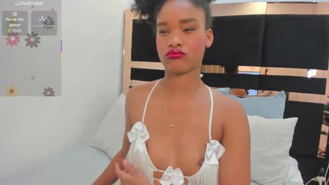 Karol  online show from November 2025 05:54:01 AM