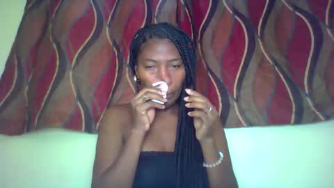 karoliee online show from May 2026 05:56:01 AM